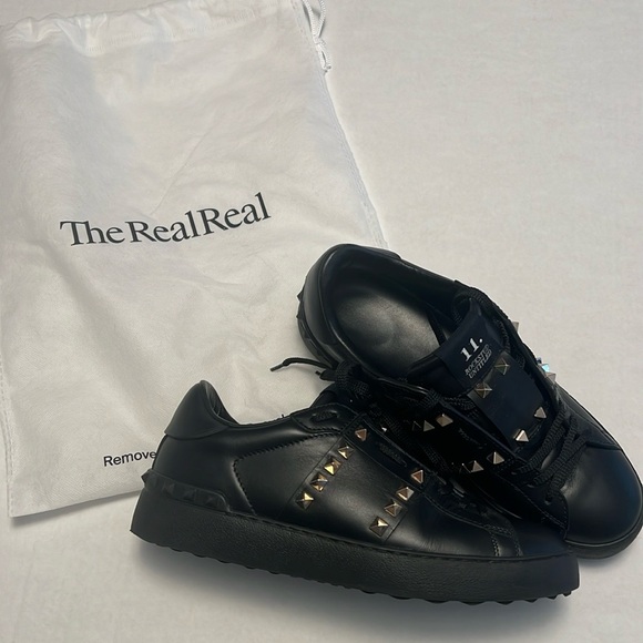 Valentino RockStud sneakers - Picture 1 of 8